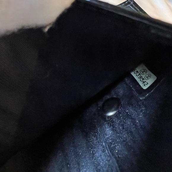 CHANEL Patent Leather Compact Tri-Fold Wallet - Picture 7 of 10